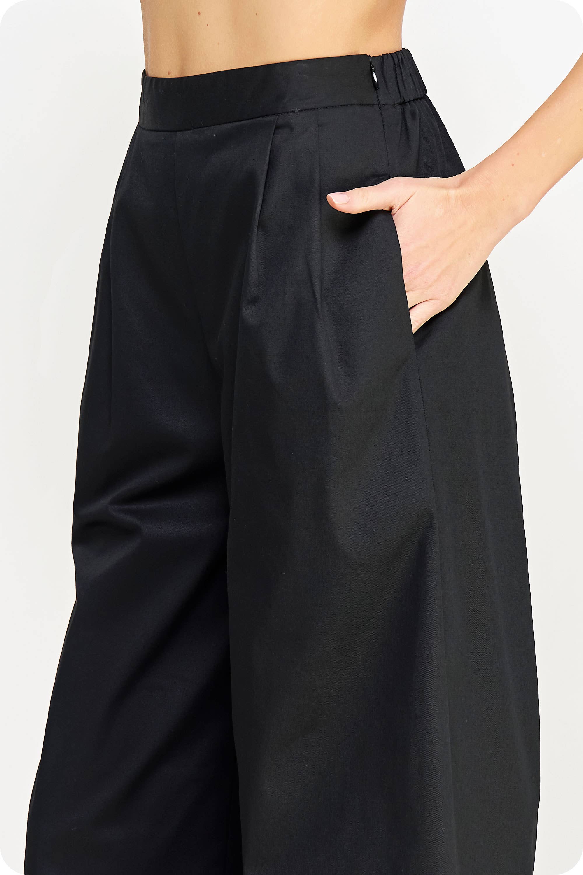 Pleat Detail Wide Leg Twill Pants