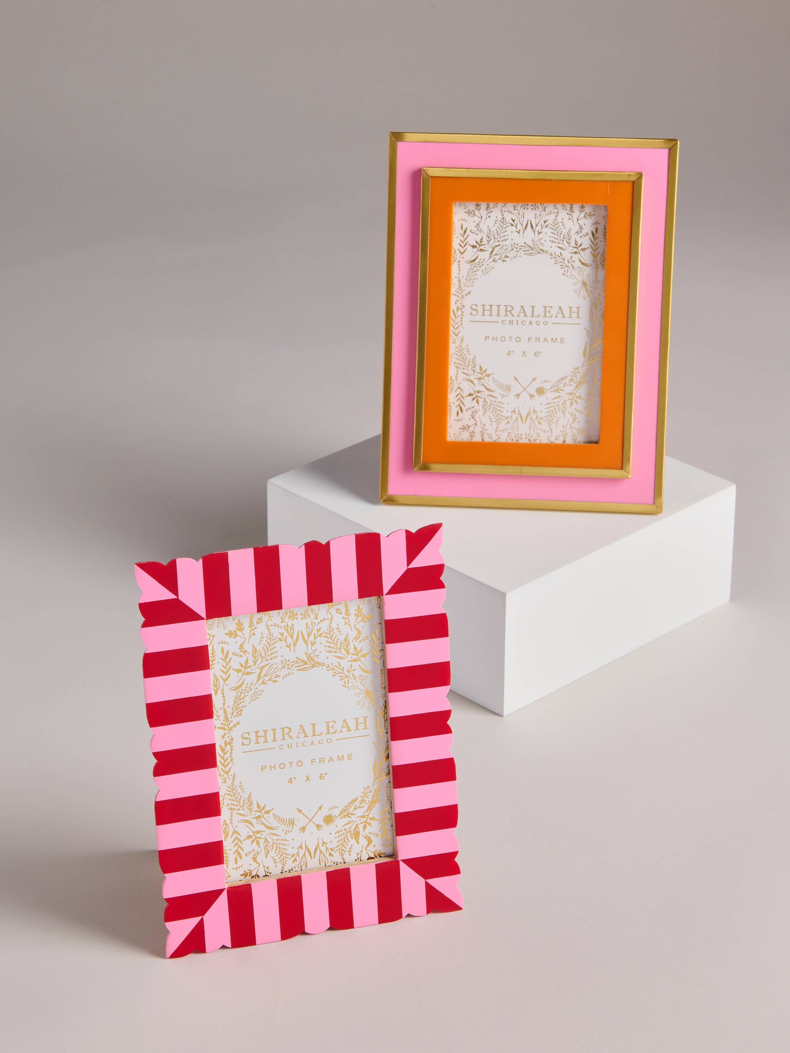 Viva 4 x 6 Cut Edge Frame - Multiple Colors