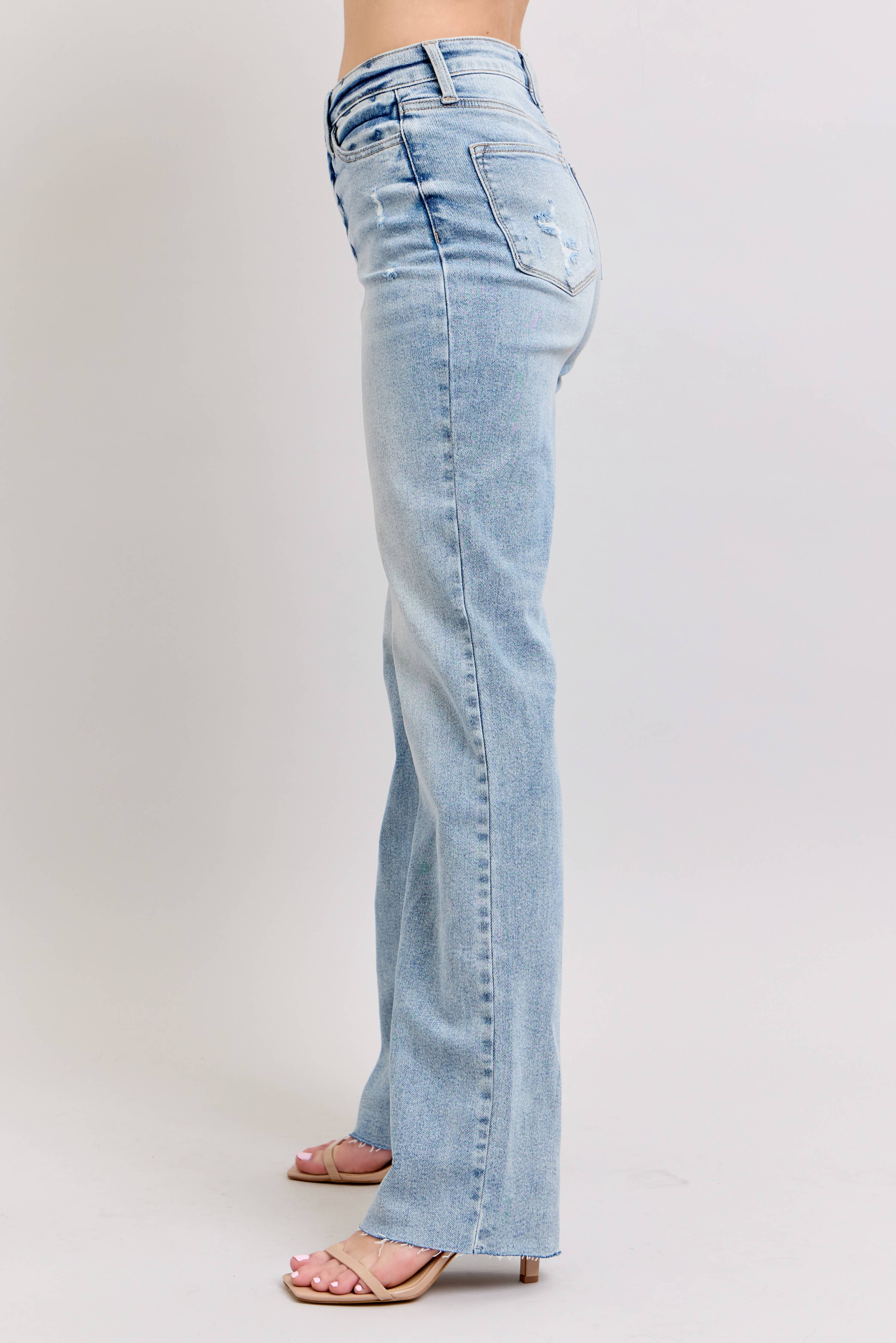 Mid Rise Light Wash Dad Jean