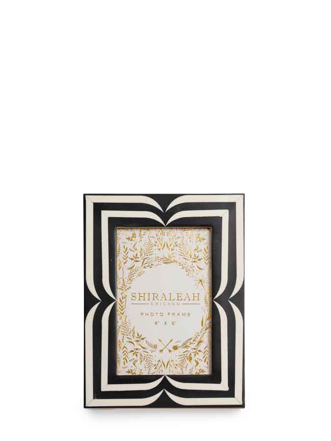 Roma 4 x6 Graphic Picture Frame, Black