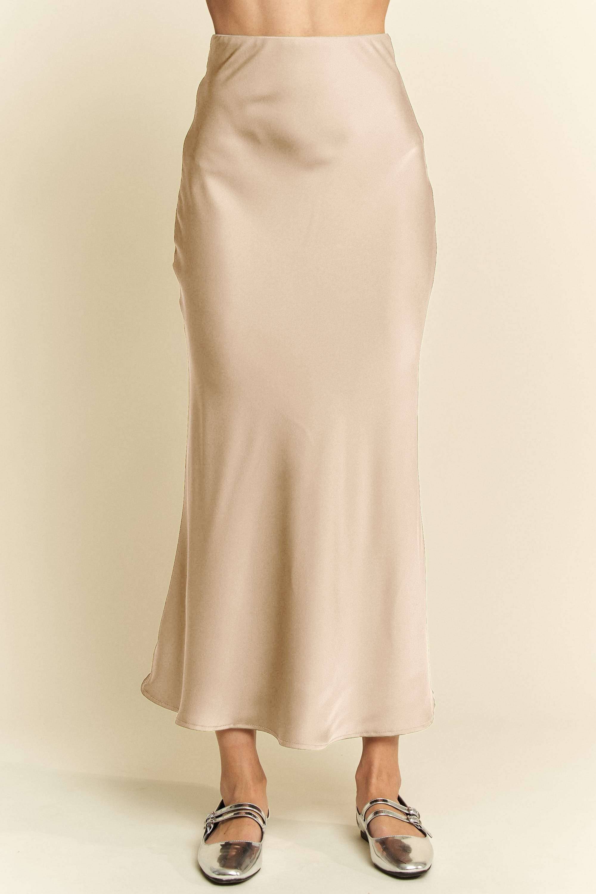 Sleek Midi Length Casual Wear Skirt