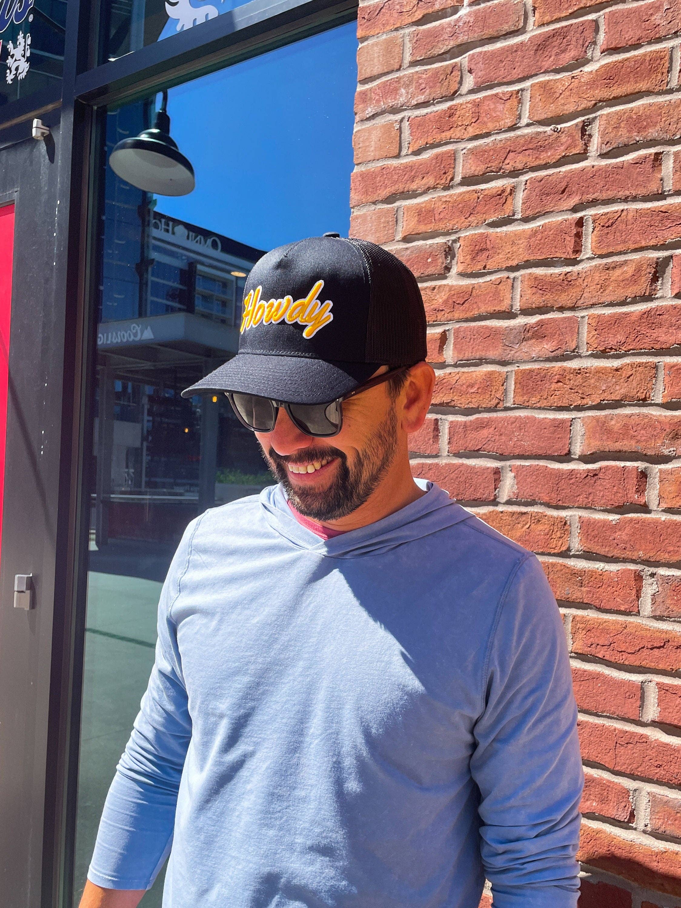 Black "Howdy" 5-Panel Trucker Hat