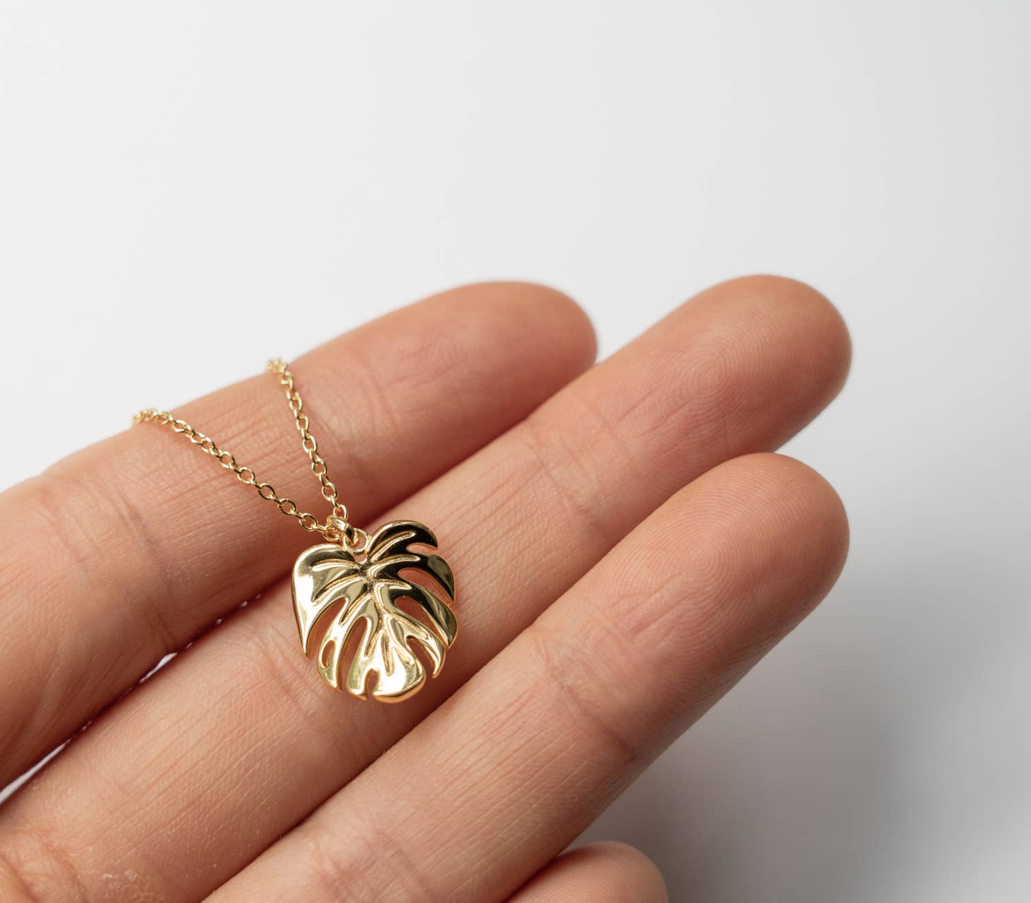 Monstera Deliciosa Necklace Gold & White Gold