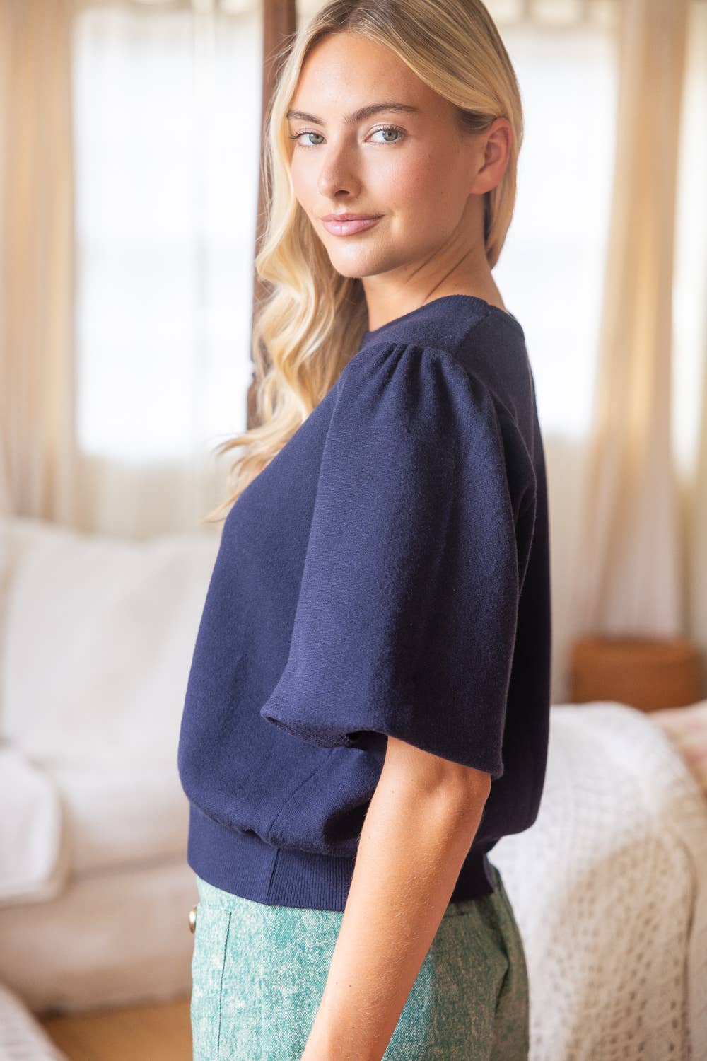 Solid Knit Short Bubble Sleeve Top